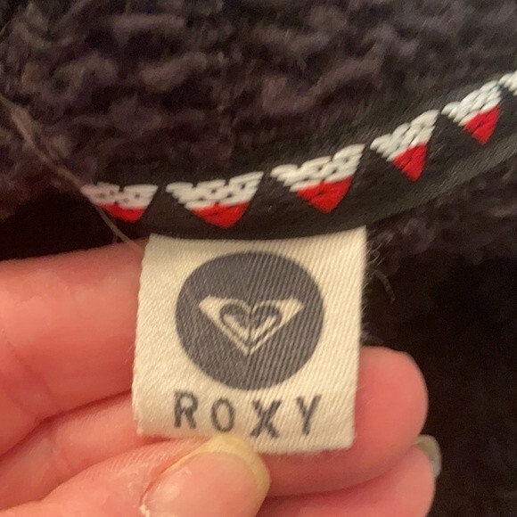 Roxy full zip fuzzy hoodie, Size Large - Picture 6 of 10